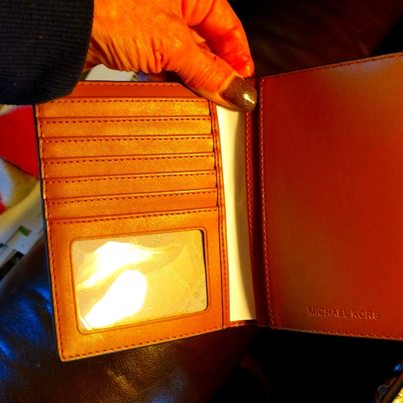 NWOT. Michael kors passport. - Picture 3 of 4